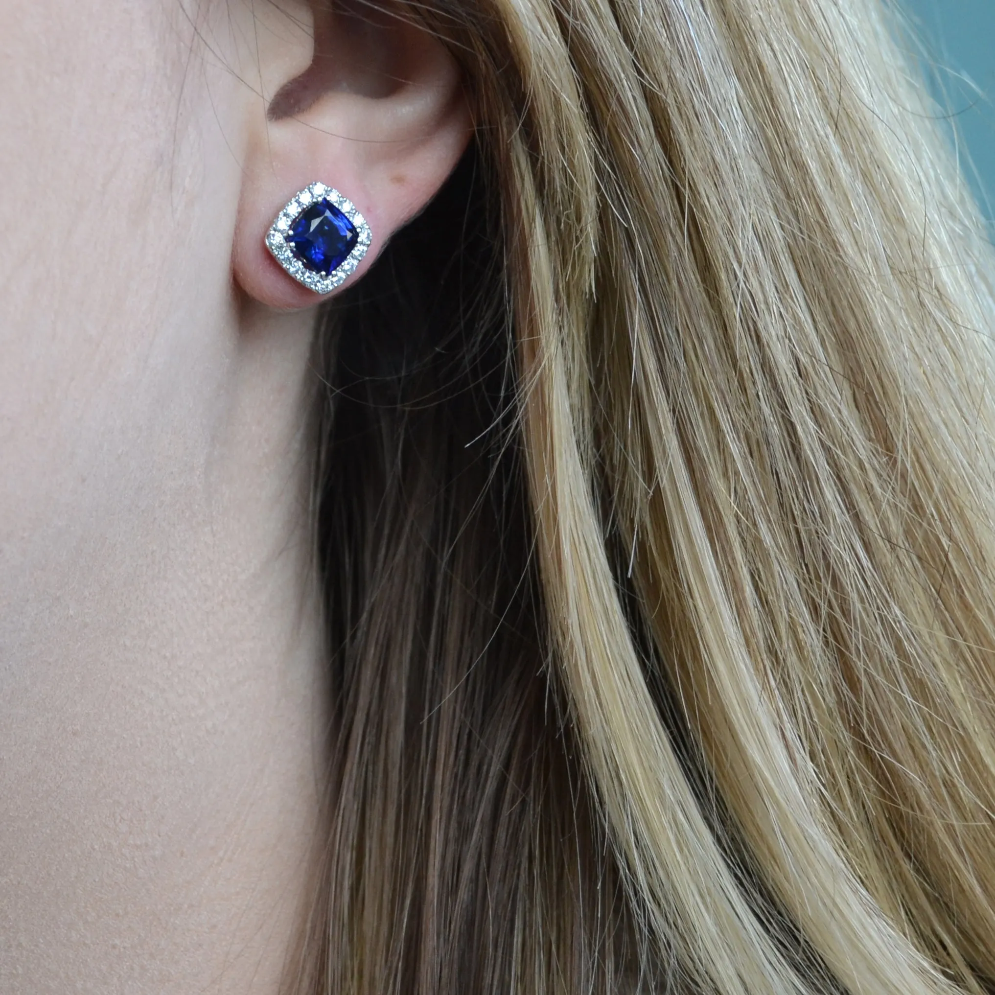 A & Furst - Dynamite - Stud Earrings with Kyanite and Diamonds, 18k White Gold