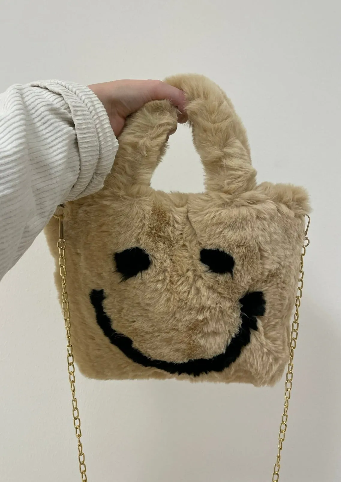 FLUFFY SMILEY BAG