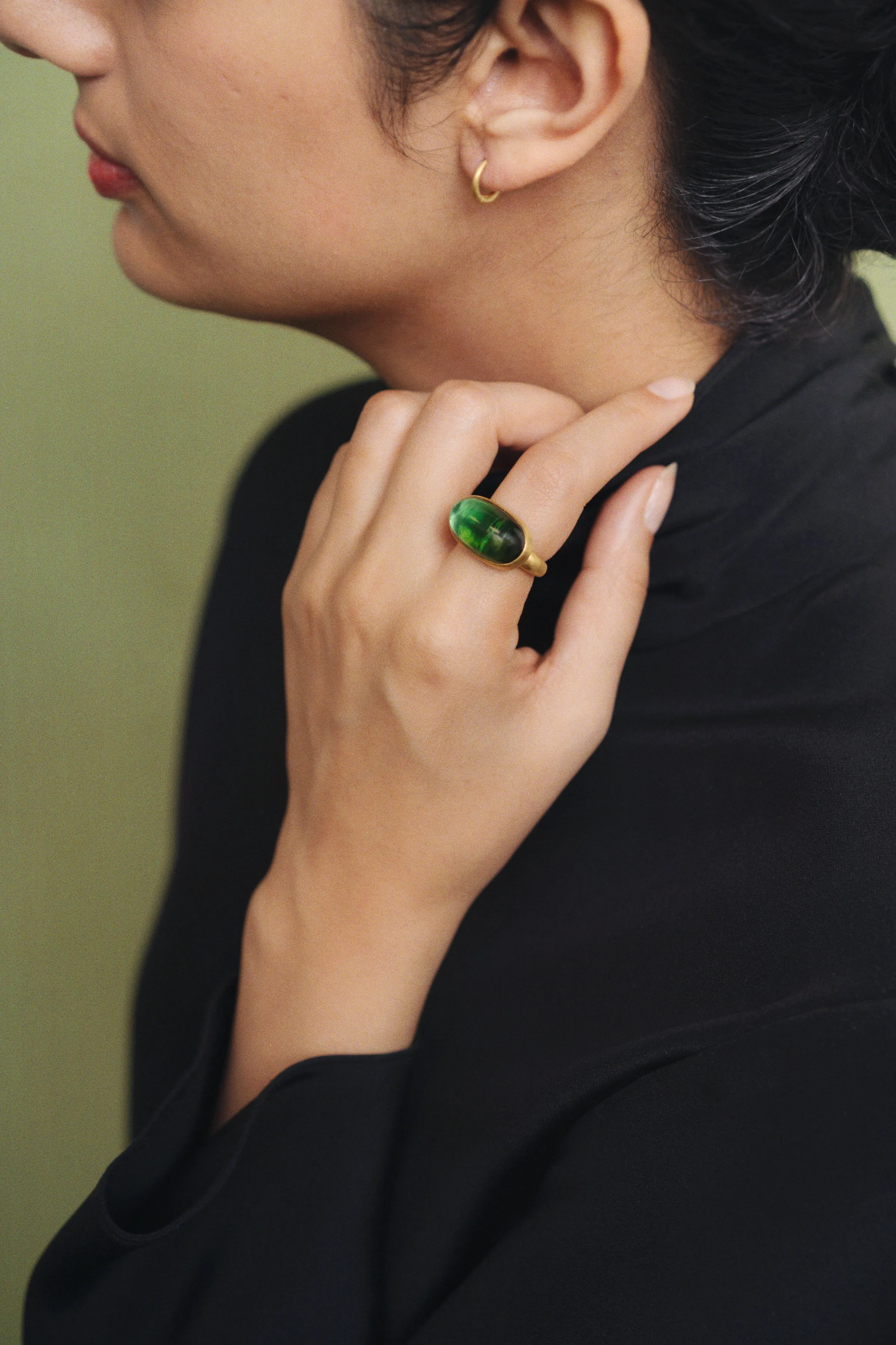 Green Tourmaline Tegula Ring