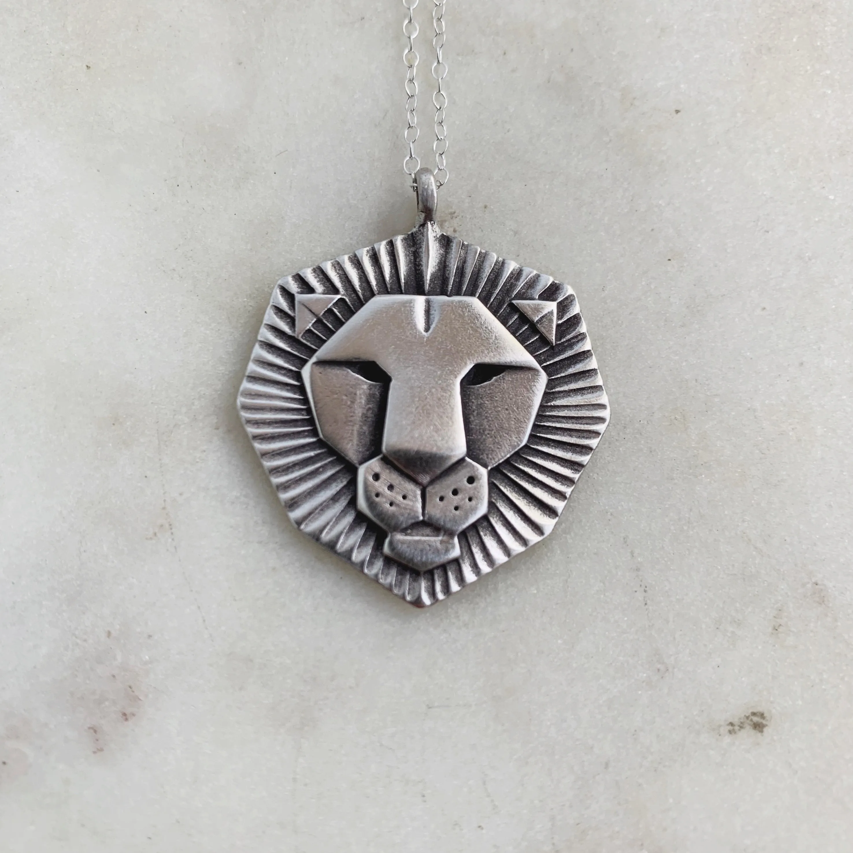 LION PENDANT — LARGE