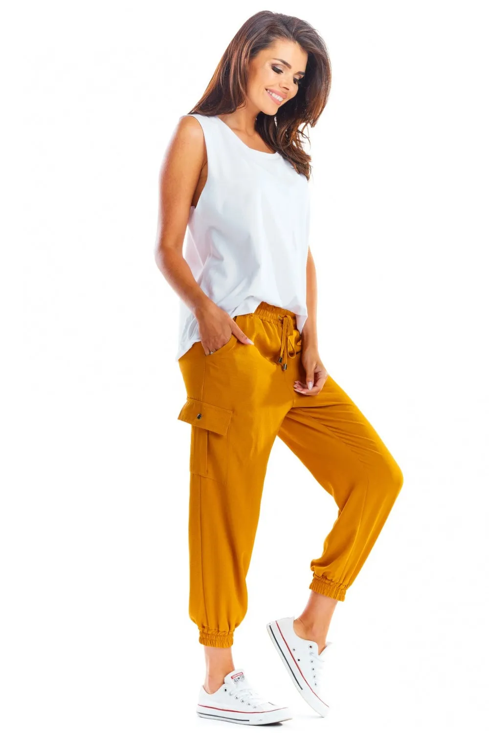 Pantaloni da donna model 144672 awama