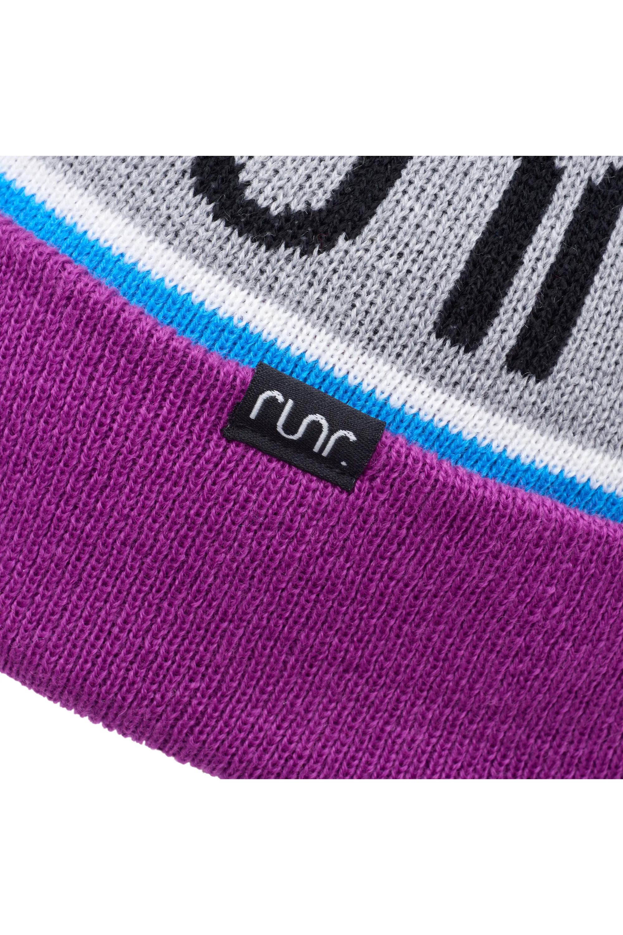 Runr Nordic Bobble Hat - Magenta